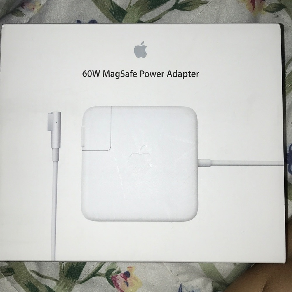 Apple 60W MagSafe Power Adapter